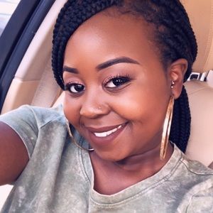 Meet your Posher, Amber